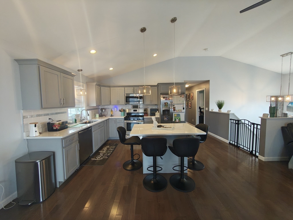 100 Bailey Street Fall River, MA 02724 - Photo 10 of 42