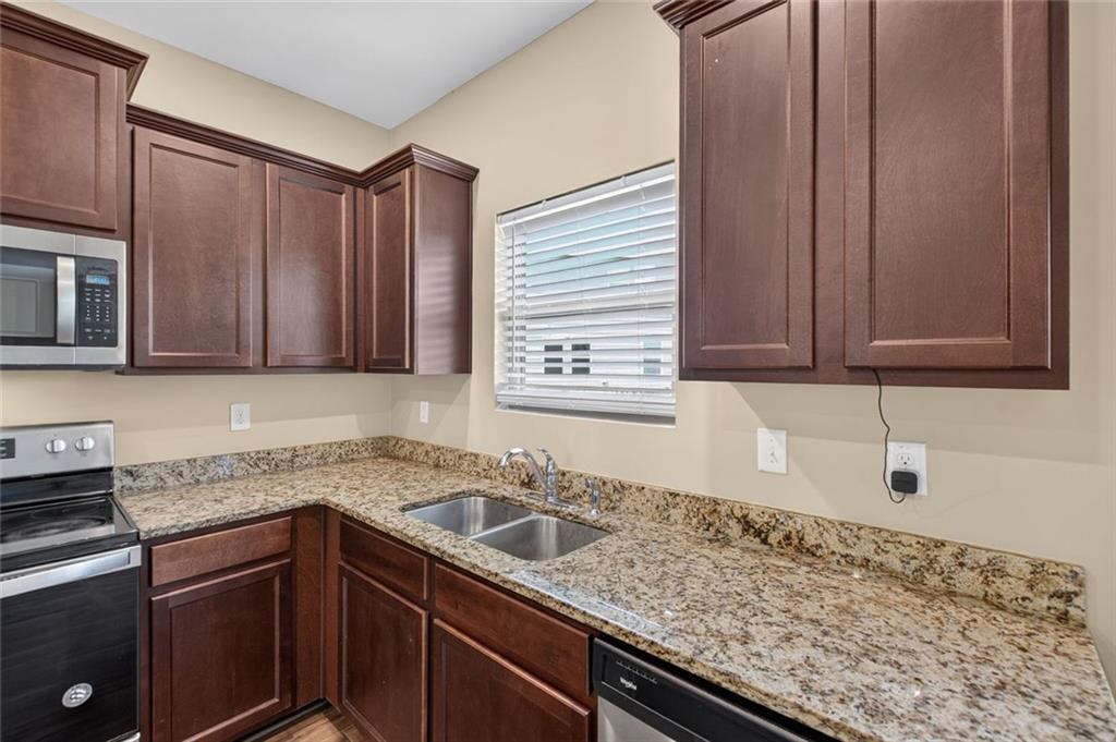 2050 Theberton Trail Locust Grove, GA 30248 - Photo 12 of 49