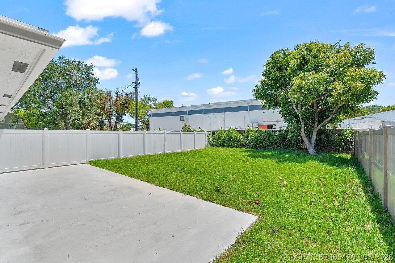 4498 Northwest 2nd Avenue Boca Raton, FL 33431 - Photo 10 of 10 Backyard