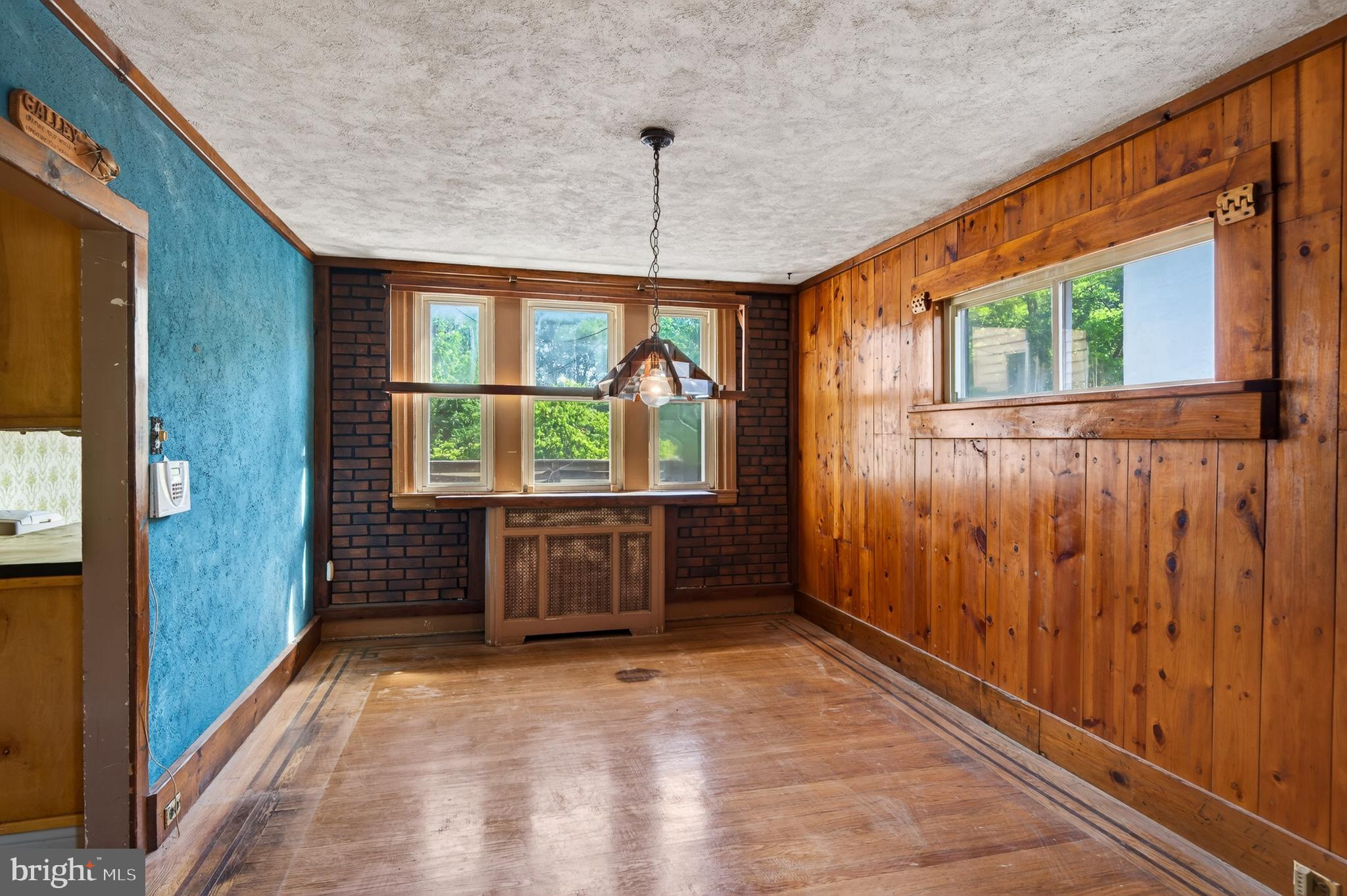 7737 Parkview Road Upper Darby, PA 19082 - Photo 9 of 35