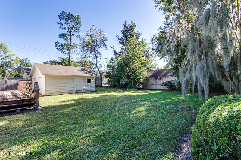 1424 Pinetree Road Jacksonville, FL 32207 - Photo 22 of 25 View of Back Yard