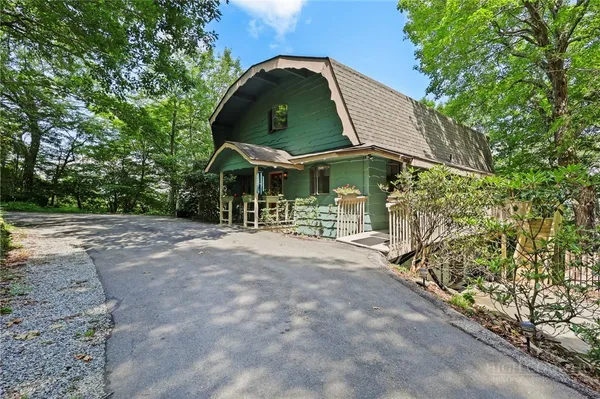 $749,000 | 867 Ski Acres Drive, Blowing Rock, NC 28605