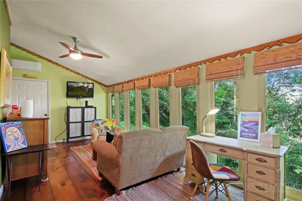 $749,000 | 867 Ski Acres Drive, Blowing Rock, NC 28605