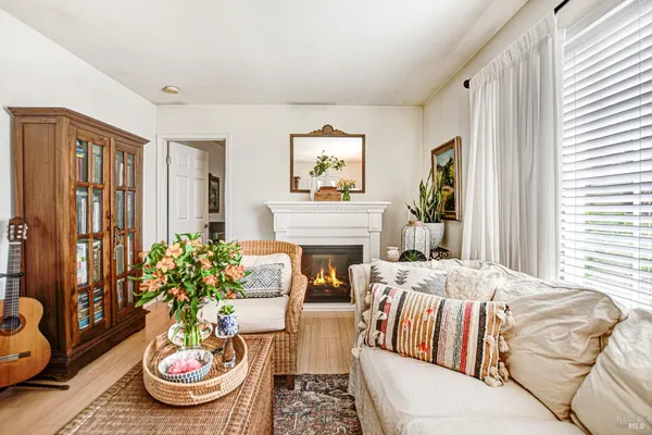 $355,000 | 1574 Yardley Street, Santa Rosa, CA 95403