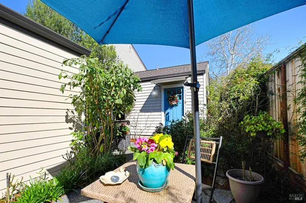 $355,000 | 1574 Yardley Street, Santa Rosa, CA 95403