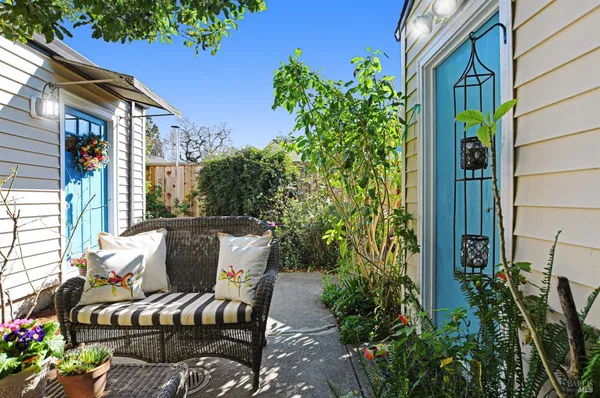 $355,000 | 1574 Yardley Street, Santa Rosa, CA 95403