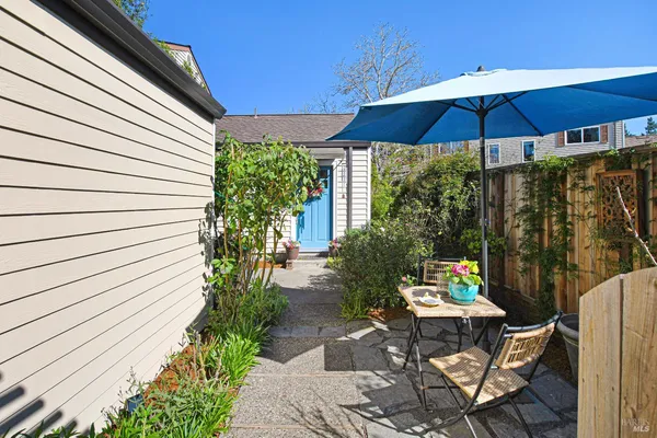 $355,000 | 1574 Yardley Street, Santa Rosa, CA 95403