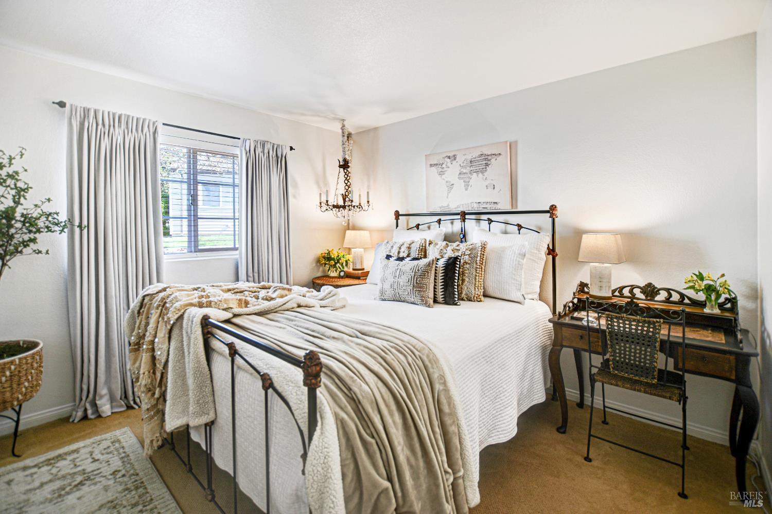 1574 Yardley Street Santa Rosa, CA 95403 - Photo 3 of 30