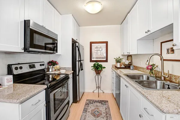 $355,000 | 1574 Yardley Street, Santa Rosa, CA 95403