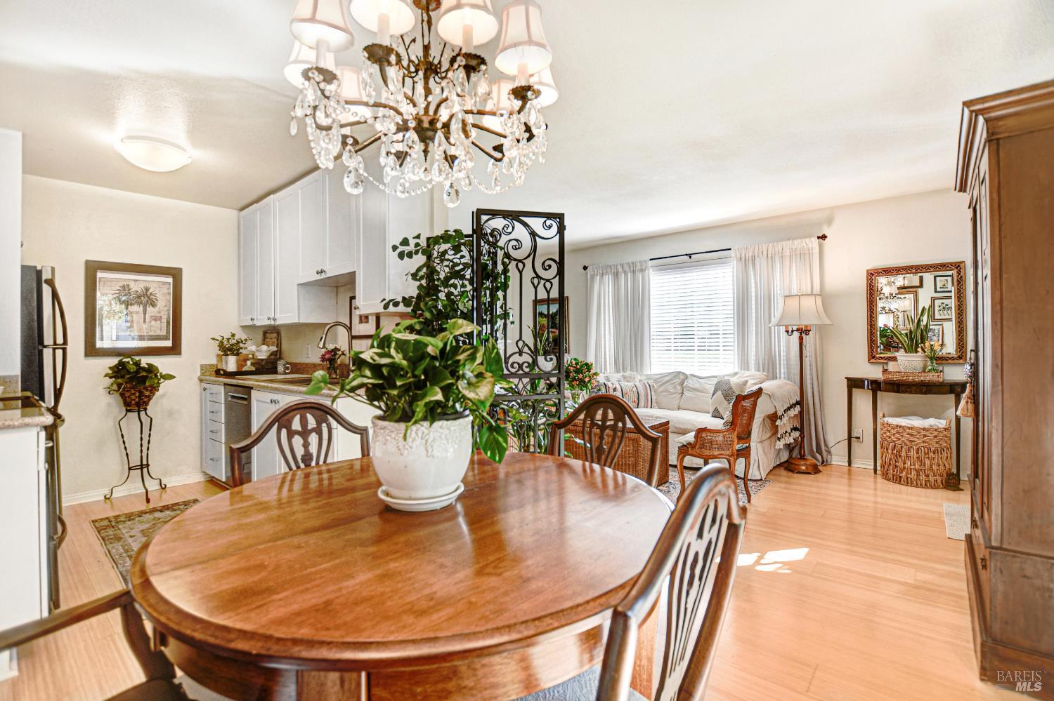 1574 Yardley Street Santa Rosa, CA 95403 - Photo 10 of 30