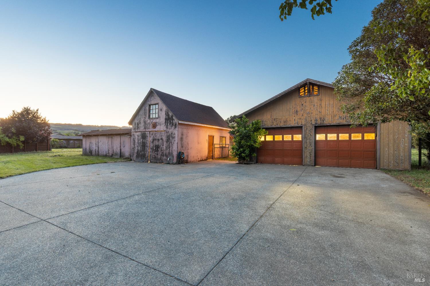 1220 Sperring Road Sonoma, CA 95476 - Photo 3 of 61