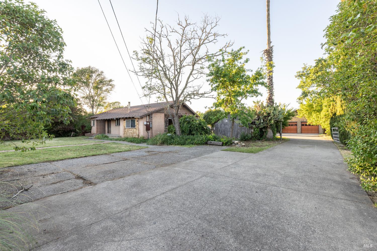 1220 Sperring Road Sonoma, CA 95476 - Photo 7 of 61