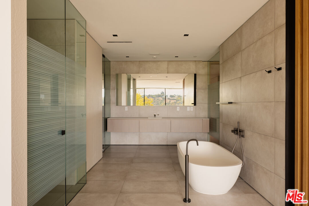 1853 Bel Air Road Los Angeles, CA 90077 - Photo 38 of 54
