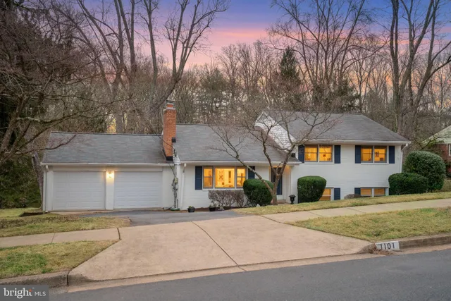 $1,359,888 | 1101 Dead Run Drive, McLean, VA 22101