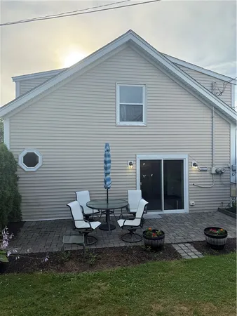 $5,000 | 16 Dudley Avenue, Unit 7, Newport, RI 02840