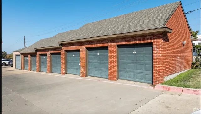 $1,276 | 3440 East Rosemeade Parkway, Carrollton, TX 75007