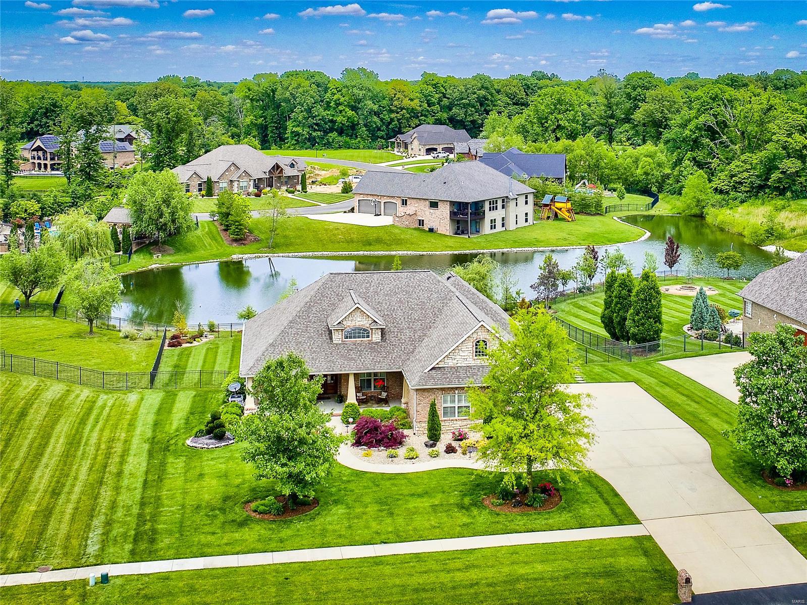 1437 South Clinton Road Caseyville, IL 62232 - Photo 2 of 49