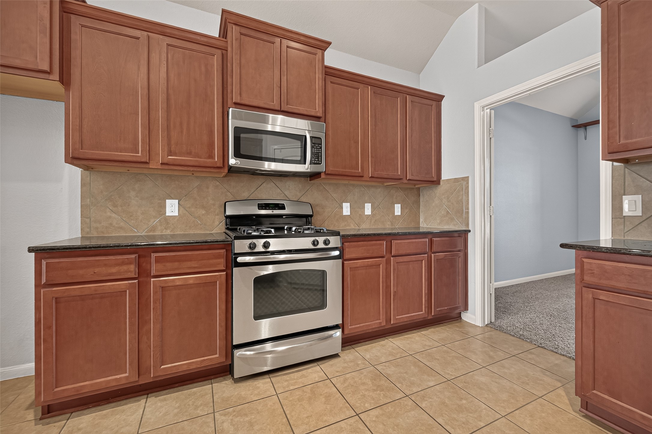 174 Maple Grove Drive Conroe, TX 77384 - Photo 15 of 36 Gallery Image 15