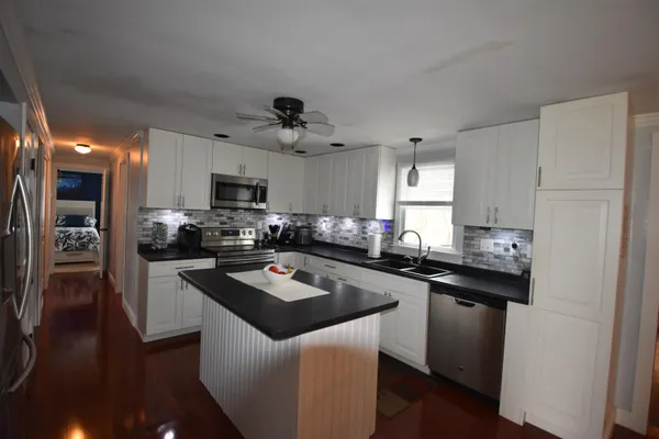 $439,900 | 9 Maple Manor, Vergennes, VT 05491