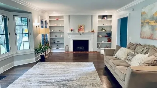 $1,980 | 352 Canterbury Road, Unit 1, Rochester, NY 14607