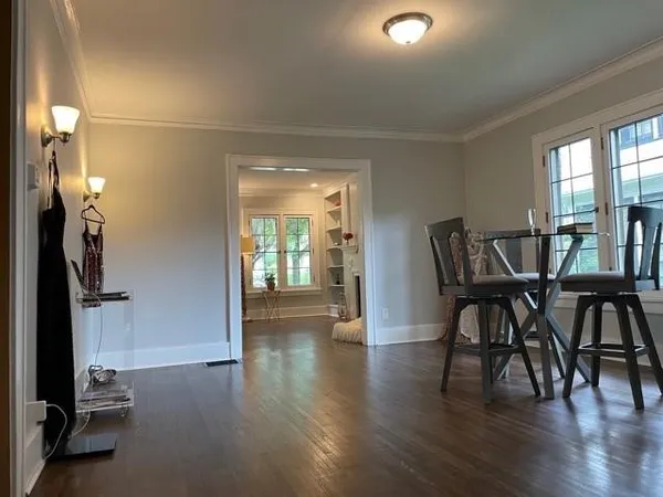 $1,980 | 352 Canterbury Road, Unit 1, Rochester, NY 14607