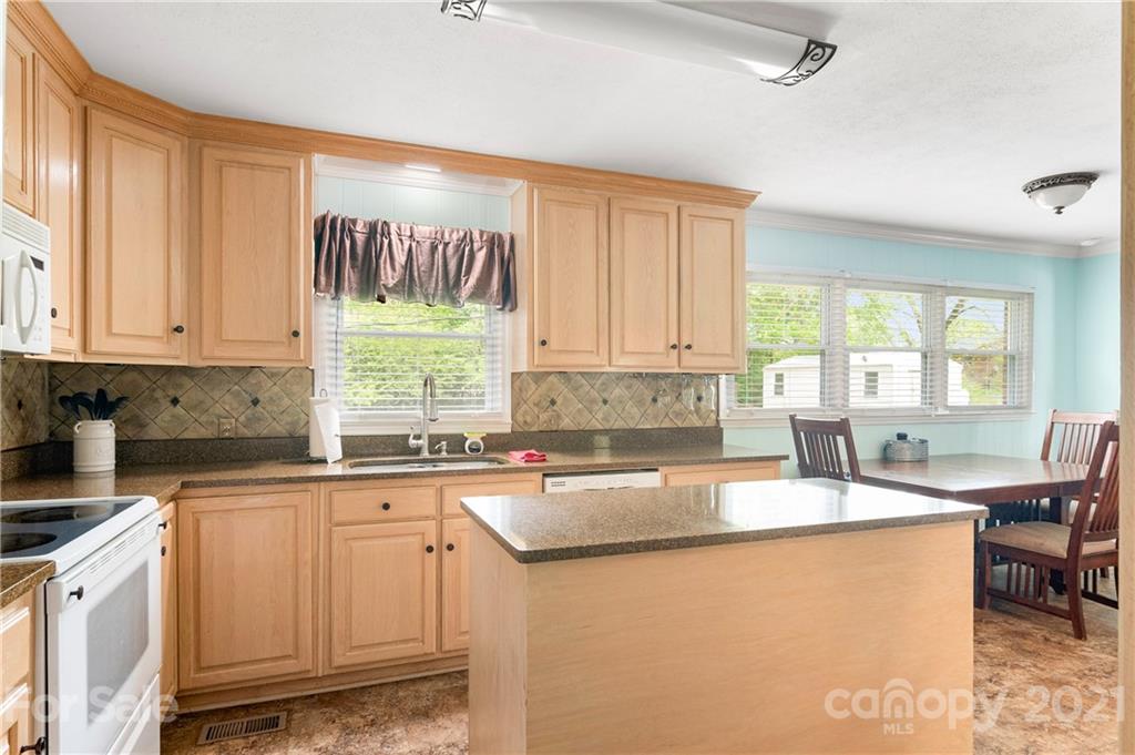 1717 Douglas Road Lancaster, SC 29720 - Photo 14 of 29 Gallery Image 14