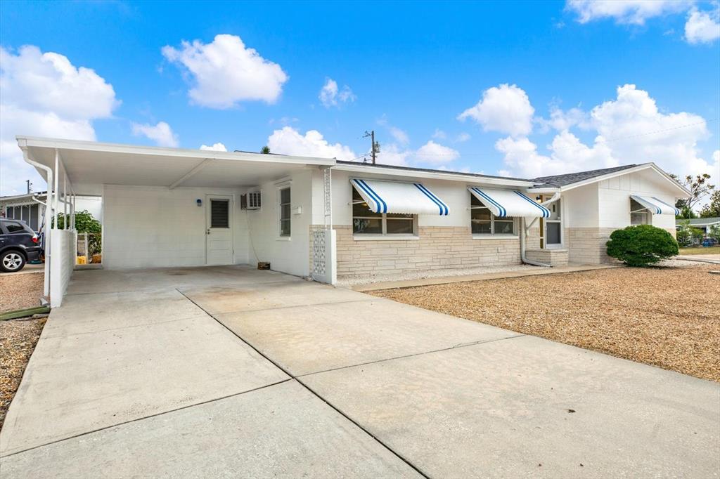 1617 Derrick Street Holiday, FL 34690 - Photo 2 of 32