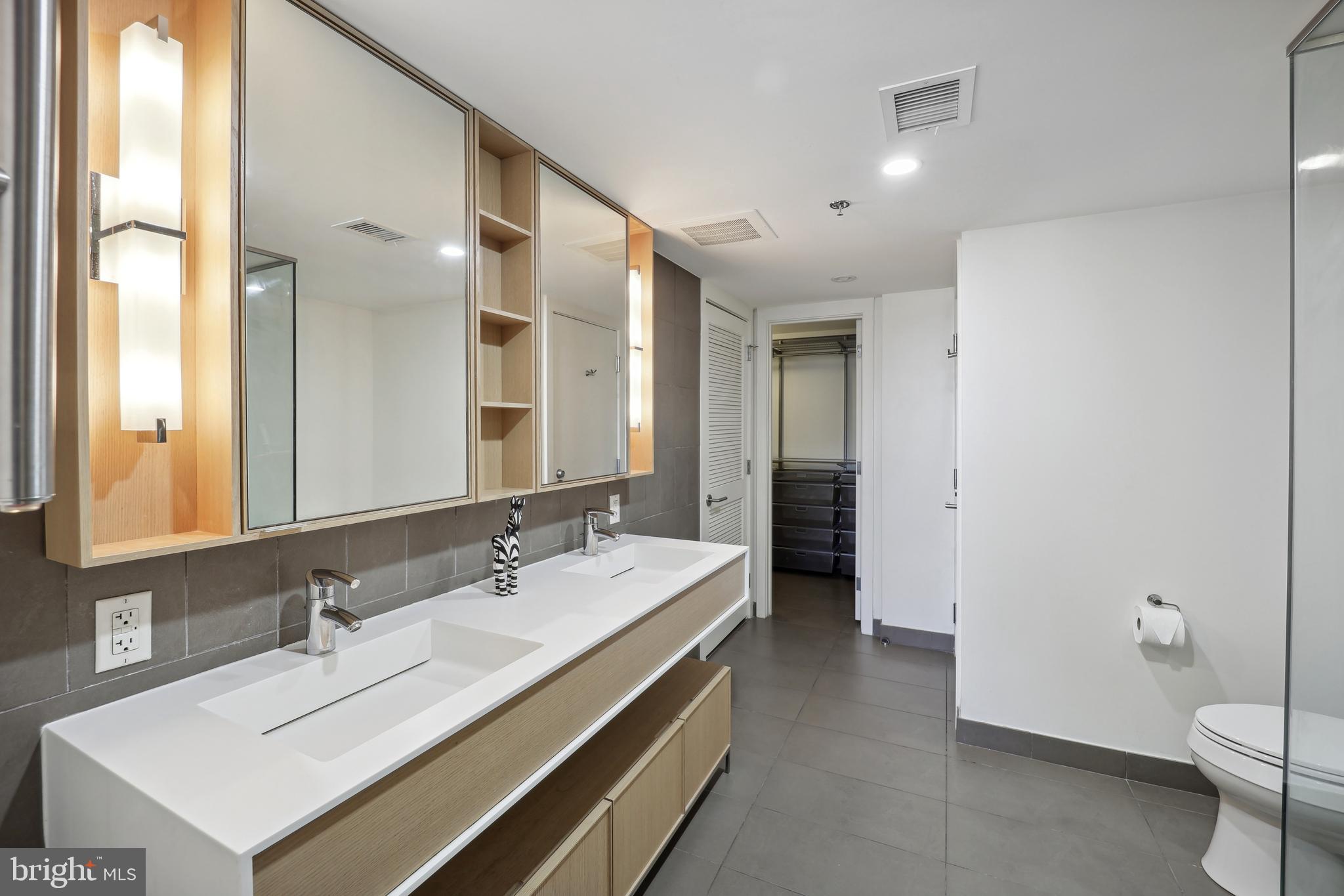 1515 15th Street Northwest, Unit 414 Washington, DC 20005 - Photo 19 of 40