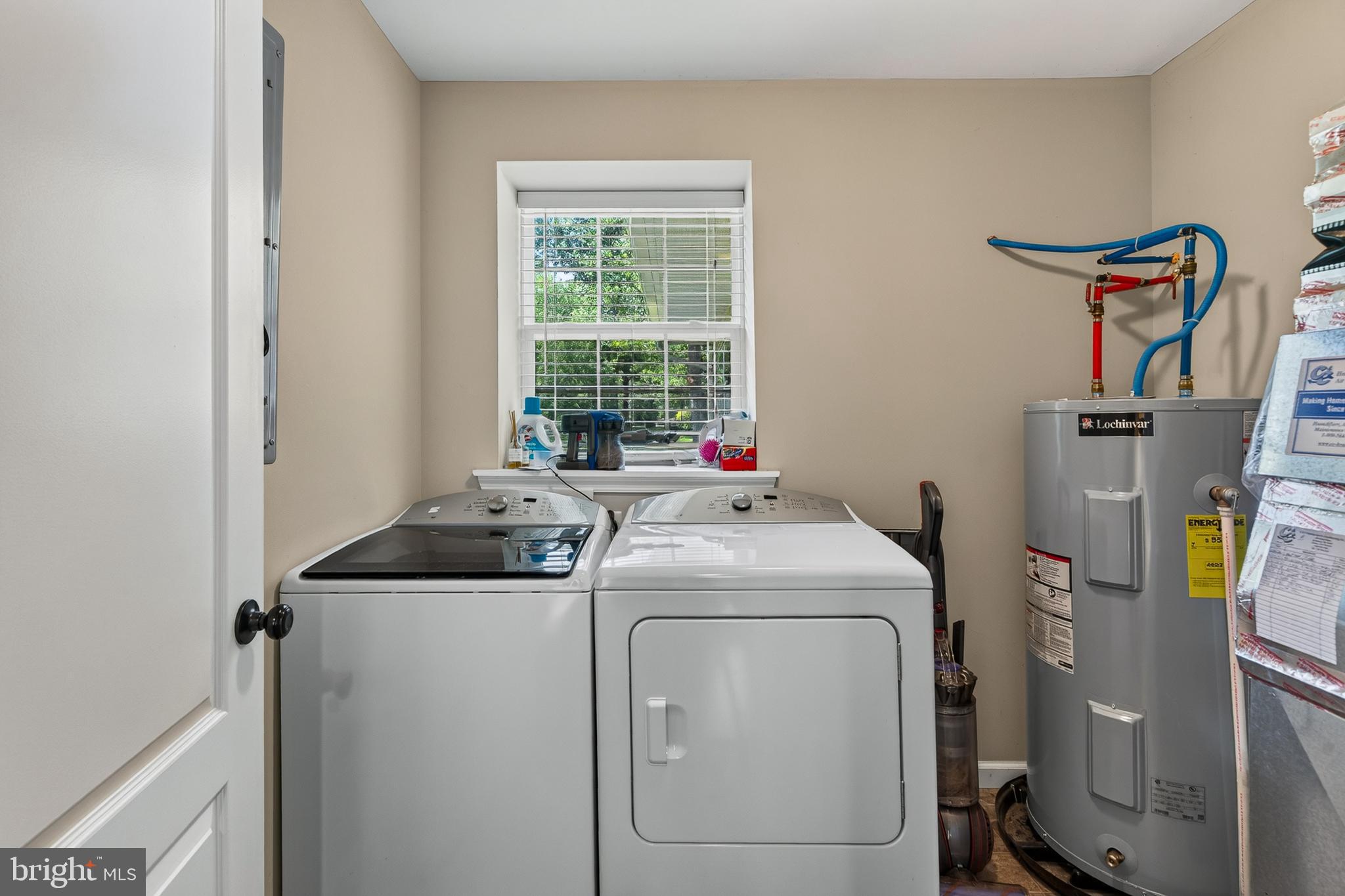 246 Oak Park Road Hatfield, PA 19440 - Photo 24 of 45 a utility room with dryer and washer