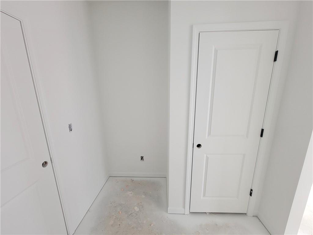 348 Silverleaf Trail Bethlehem, GA 30620 - Photo 9 of 30 a view of room with window