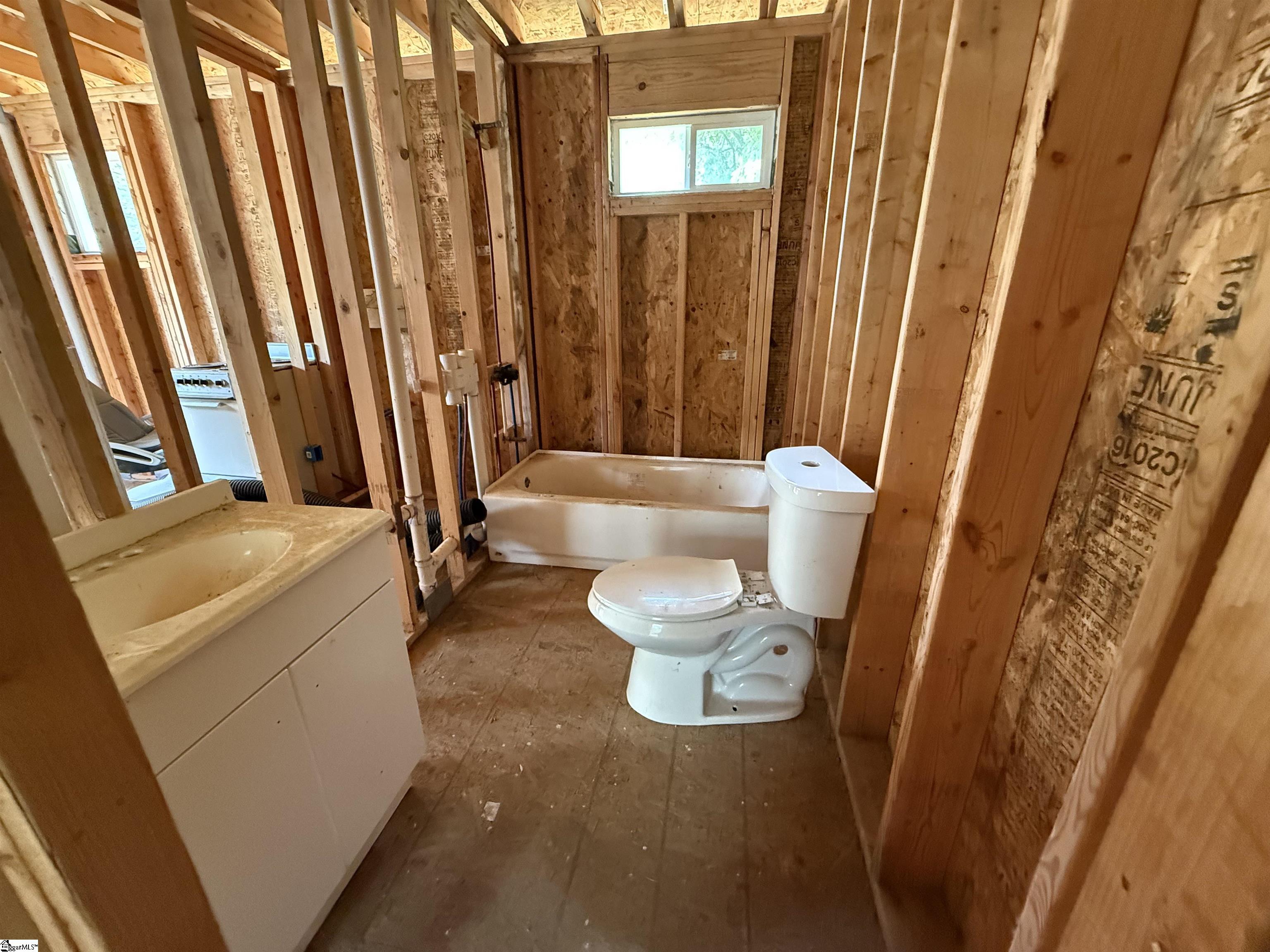 318 Cora Street Laurens, SC 29360 - Photo 8 of 9
