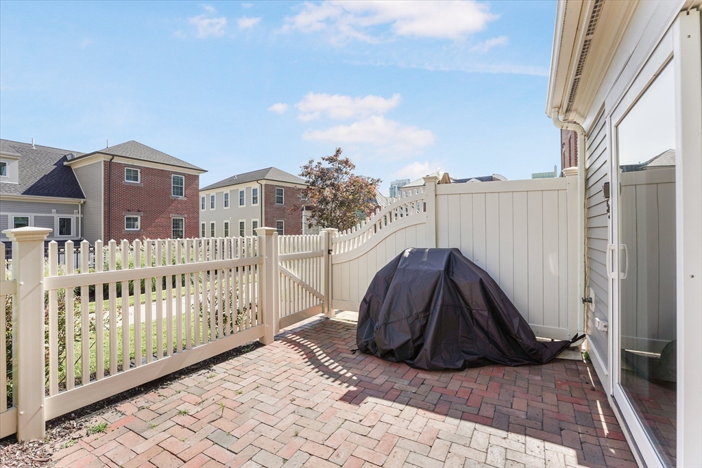 55 Chelsea Street, Unit 55 Boston, MA 02129 - Photo 3 of 22