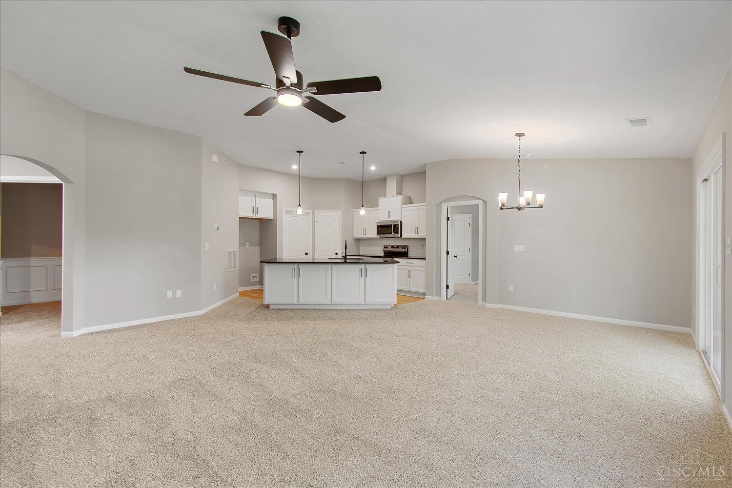 527 Tradition Ridge, Unit 81304 Cincinnati, OH 45245 - Photo 9 of 36