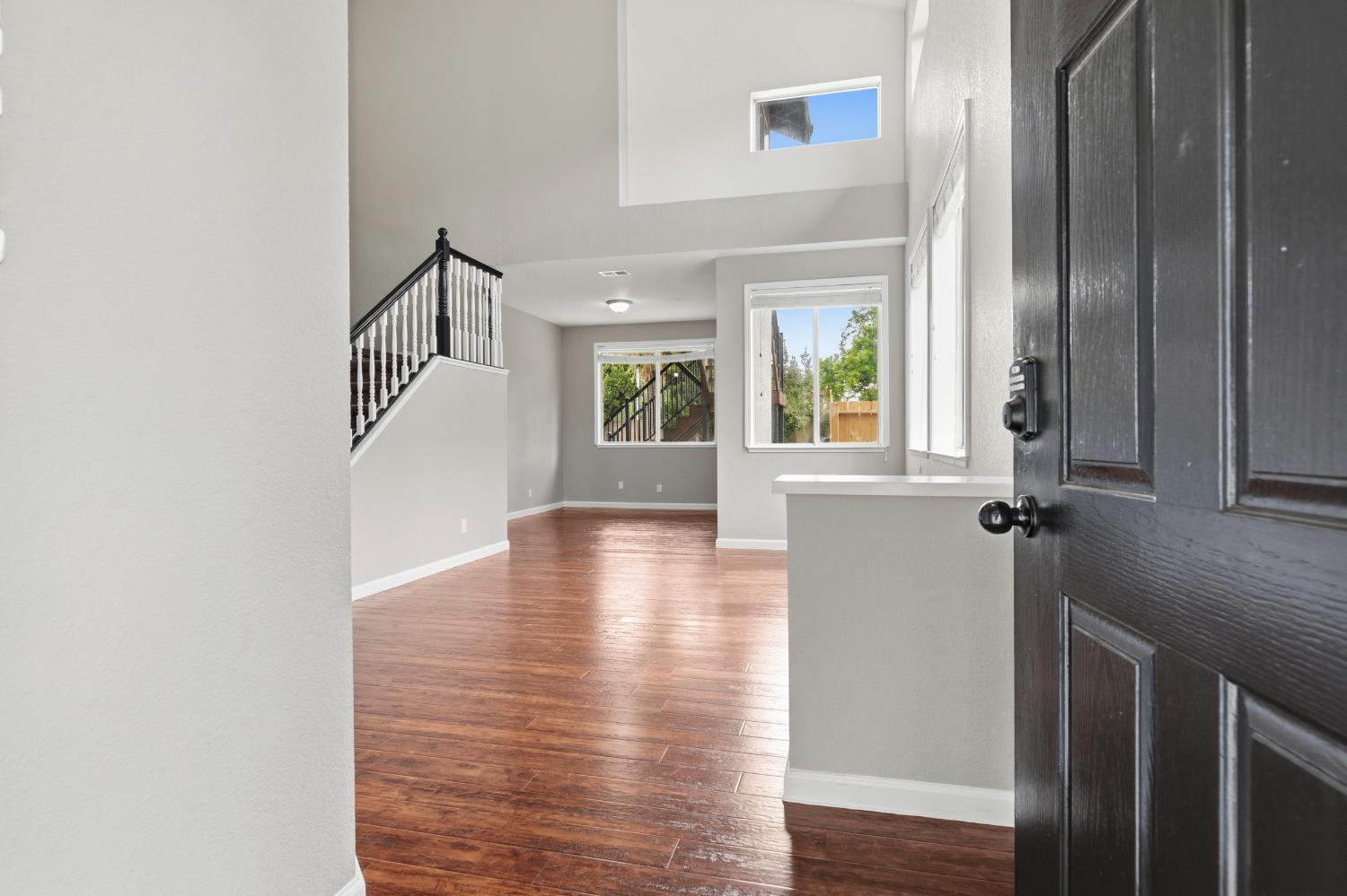 504 Van Dyken Way Ripon, CA 95366 - Photo 6 of 53