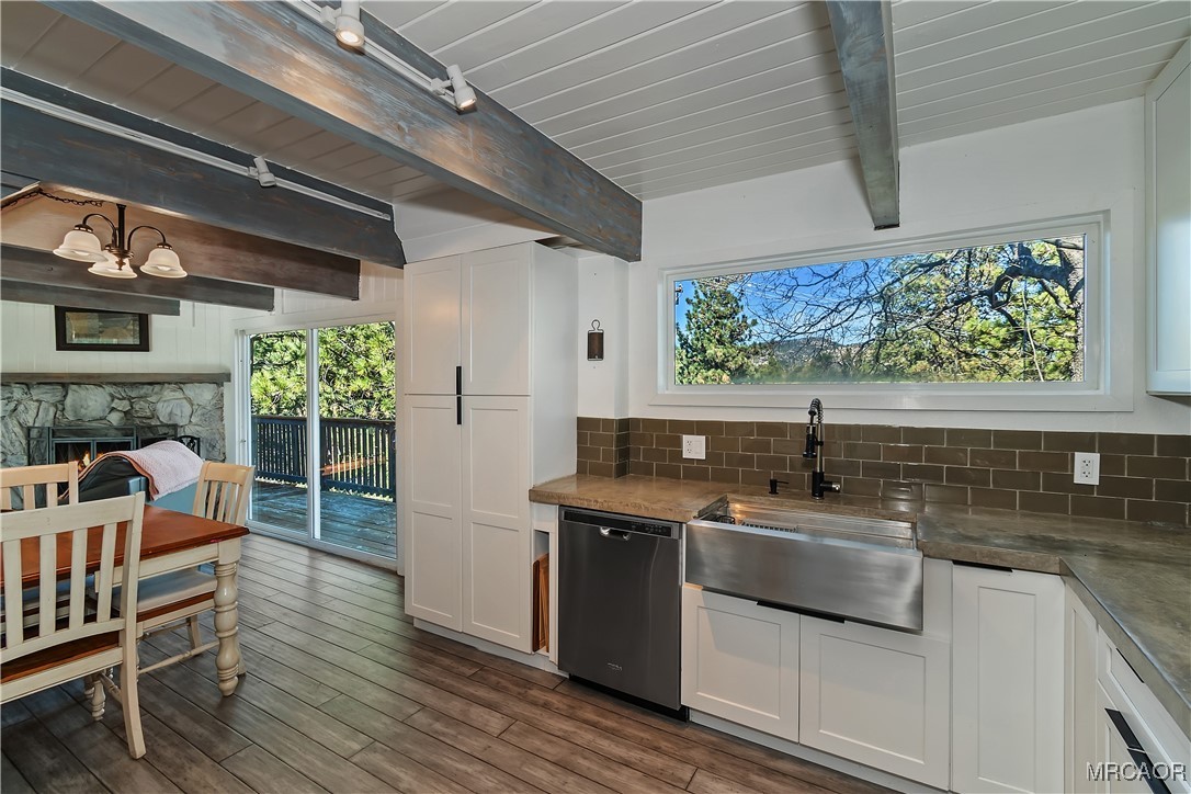 44408 Valley View Lane Sugarloaf, CA 92386 - Photo 15 of 42