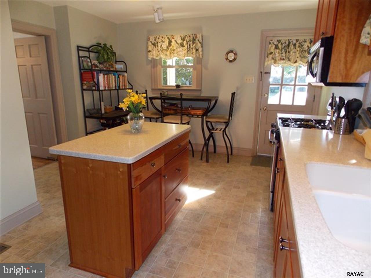 5 Summit Road York, PA 17403 - Photo 10 of 27 Gallery Image 10