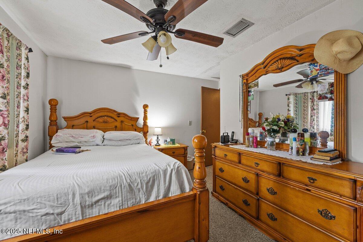 6932 Welland Road Jacksonville, FL 32209 - Photo 13 of 34 Photo - 027