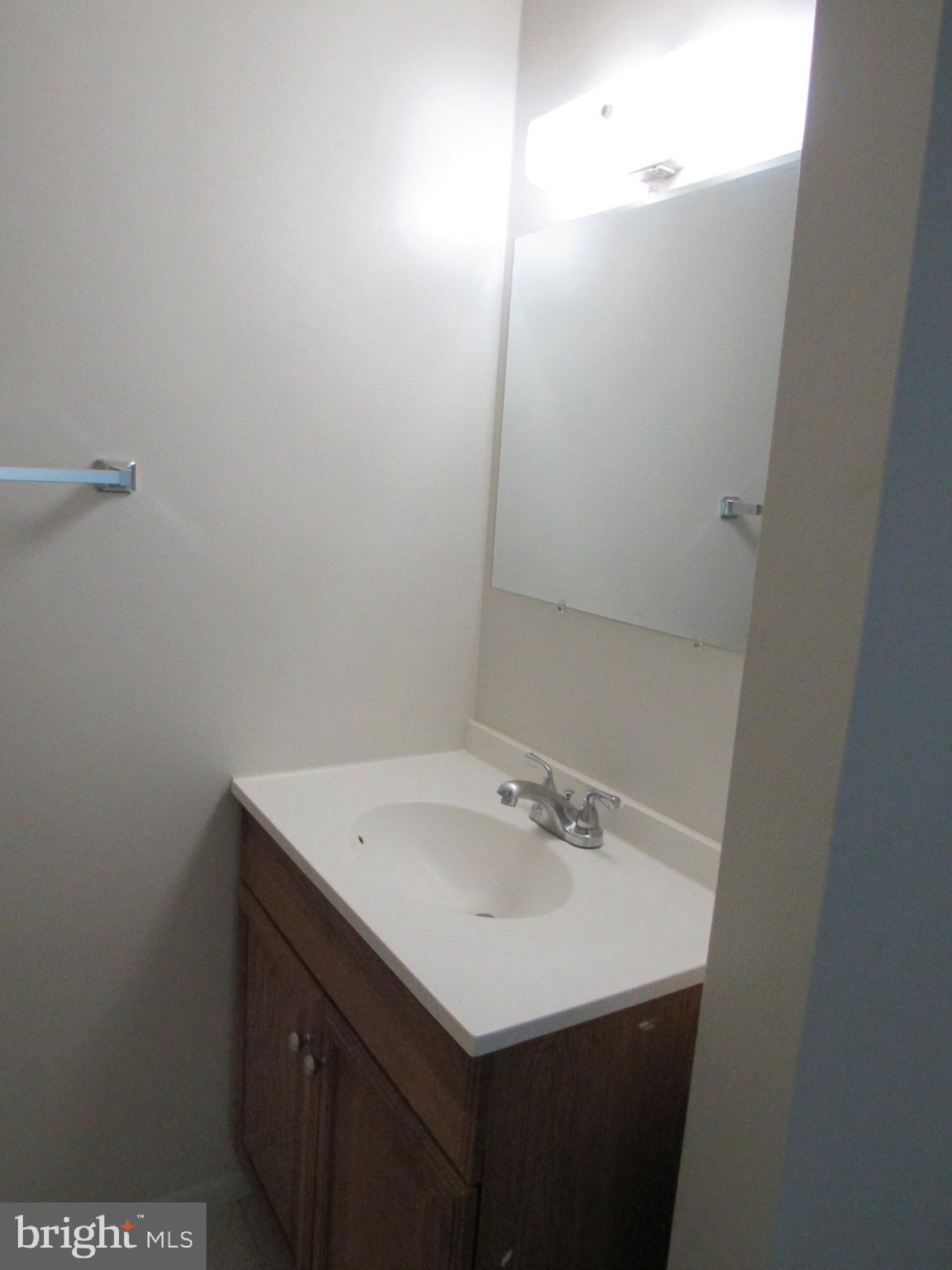 2202 Southgate Square Reston, VA 20191 - Photo 17 of 27