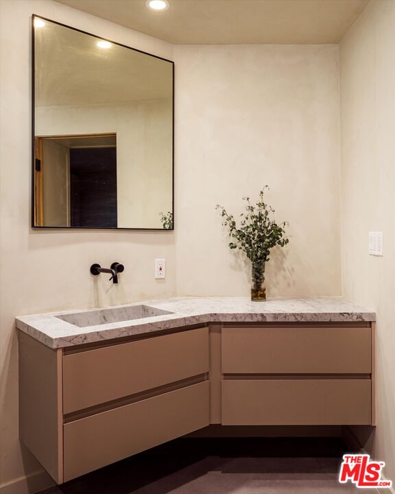 1820 Rising Glen Road West Hollywood, CA 90069 - Photo 19 of 33