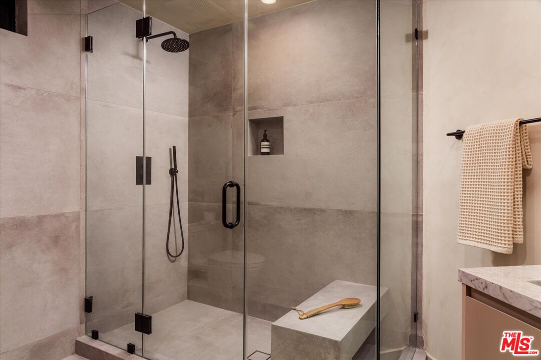 1820 Rising Glen Road West Hollywood, CA 90069 - Photo 20 of 33