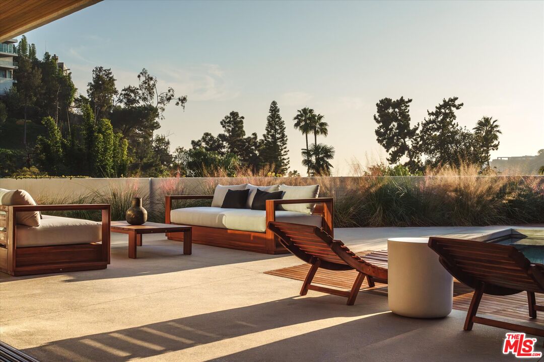 1820 Rising Glen Road West Hollywood, CA 90069 - Photo 28 of 33