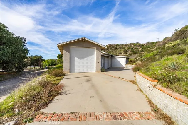 $1,995,000 | 28132 Oak Spring Canyon Canyon, Canyon Country, CA 91387