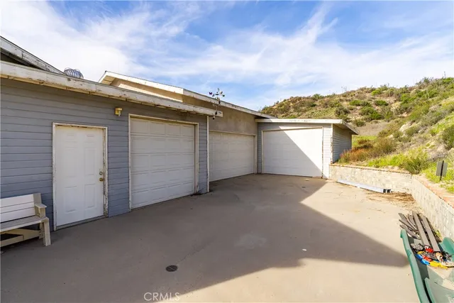 $1,995,000 | 28132 Oak Spring Canyon Canyon, Canyon Country, CA 91387