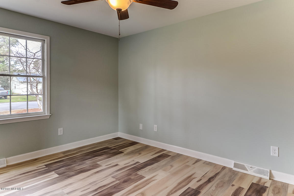 209 North Hampton Road Wilmington, NC 28409 - Photo 18 of 30 IMG_4045_6_7