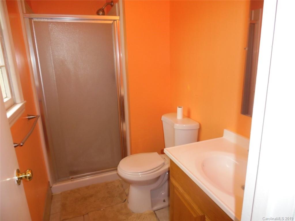 9724 Windrift Road Charlotte, NC 28215 - Photo 11 of 16 Gallery Image 11