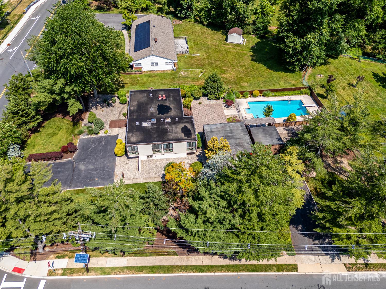 34 Henderson Road Kendall Park, NJ 08824 - Photo 48 of 56