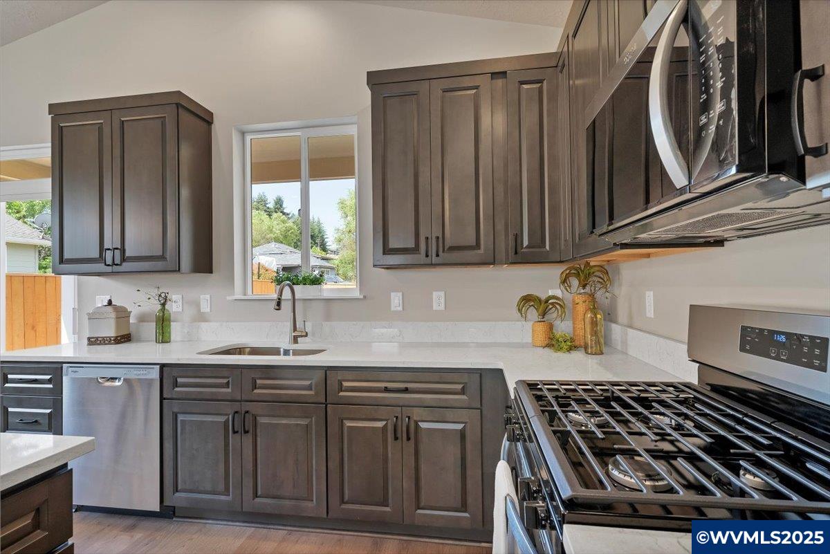 1291 Southwest 11th Avenue Dallas, OR 97338 - Photo 26 of 41