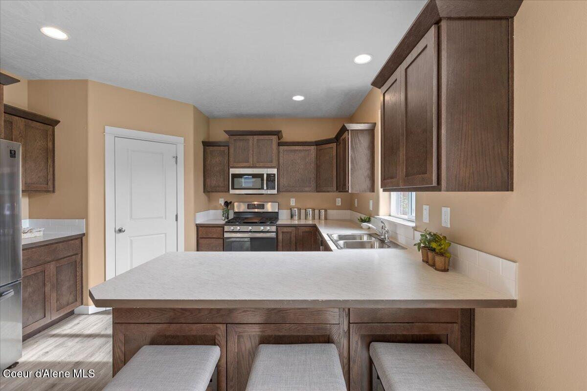 210 4th Street Dover, ID 83825 - Photo 26 of 70 26-Kitchen