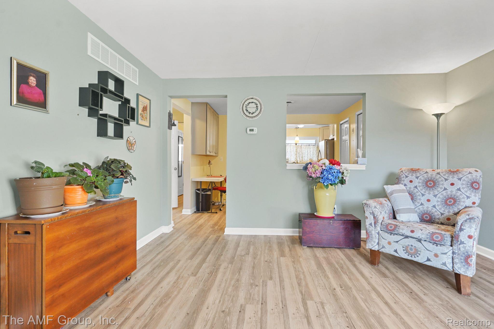 308 North Rochester Road, Unit 2 Clawson, MI 48017 - Photo 2 of 13 Open and airy living!
