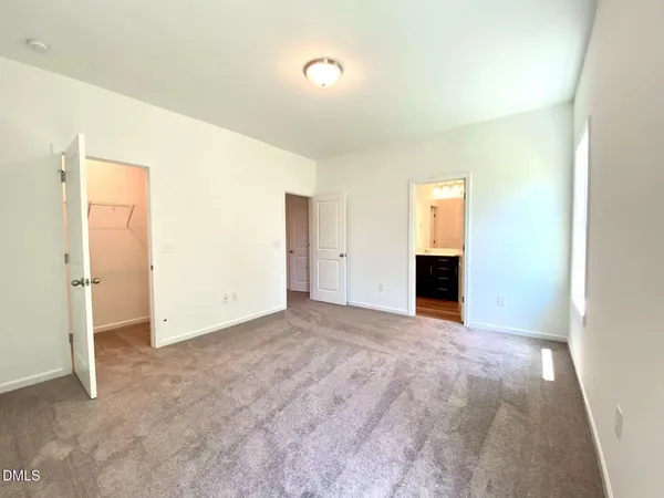 $1,980 | 828 Oak Center Drive, Raleigh, NC 27610